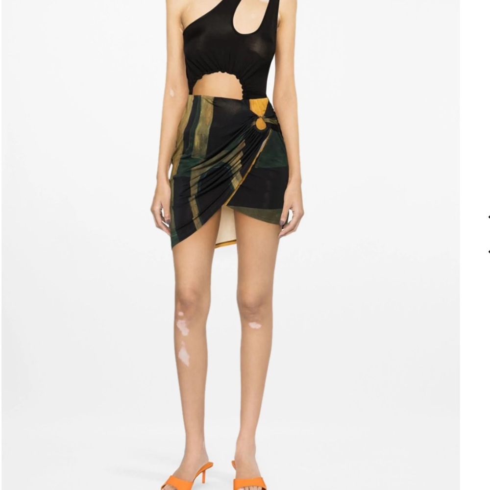 NWT Louisa Ballou Coastline asymmetric mini skirt size medium.